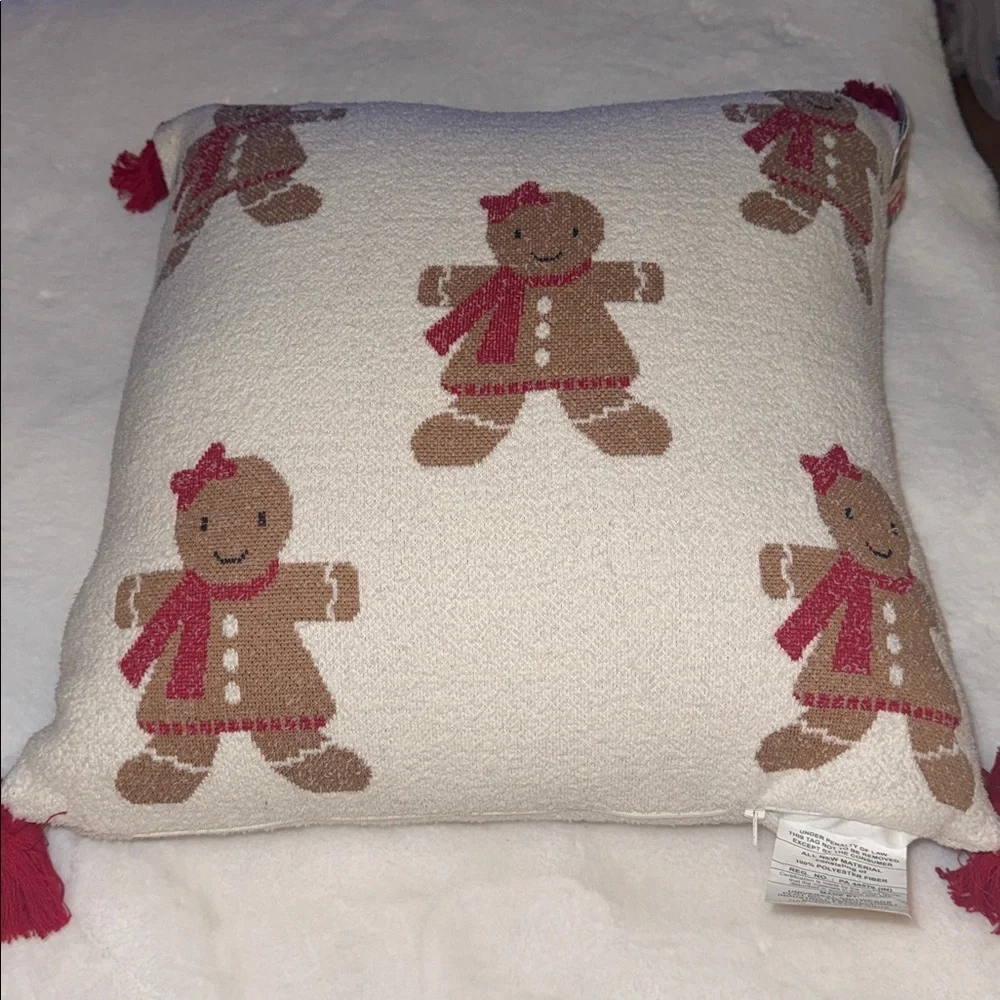 Novogratz Holiday Christmas Gingerbread Pillow NEW!